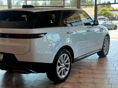 2025 Land Rover Range Rover Sport — photo 29 view