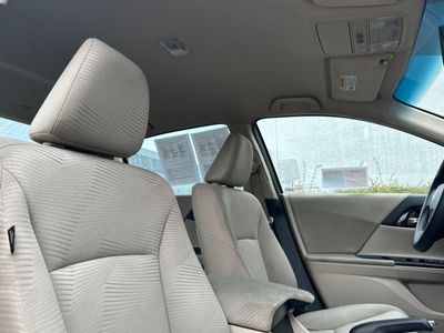 2017 Honda Accord - Photo 16