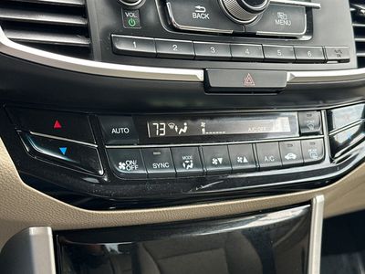 2017 Honda Accord - Photo 20