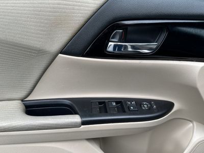2017 Honda Accord - Photo 12