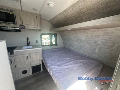 2025 Coachmen RV Catalina Summit Series 7 - Photo 6