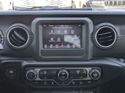 2021 Jeep Wrangler — photo 16 view