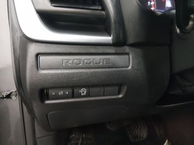 2024 Nissan Rogue — photo 13 view