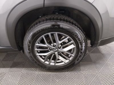 2024 Nissan Rogue — photo 10 view