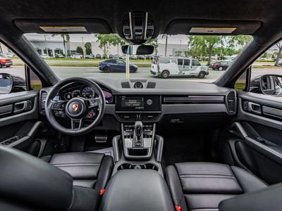 2023 Porsche Cayenne Coupe - Photo 22