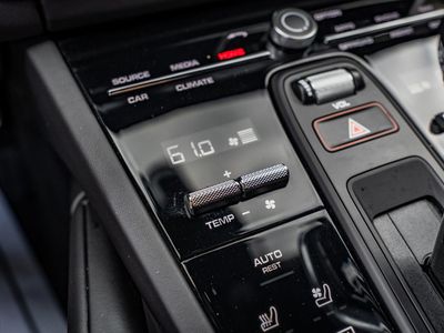 2023 Porsche Cayenne Coupe - Photo 29