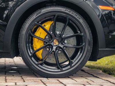 2023 Porsche Cayenne Coupe - Photo 14