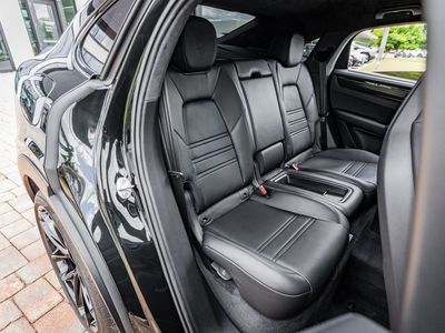 2023 Porsche Cayenne Coupe - Photo 41
