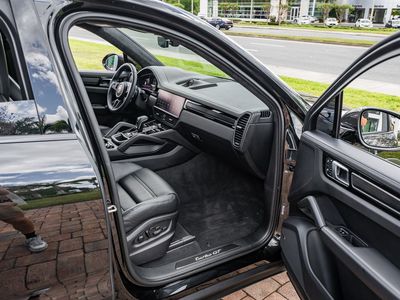 2023 Porsche Cayenne Coupe - Photo 36