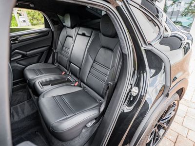 2023 Porsche Cayenne Coupe - Photo 38
