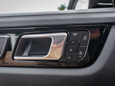 2023 Porsche Cayenne Coupe - Photo 18