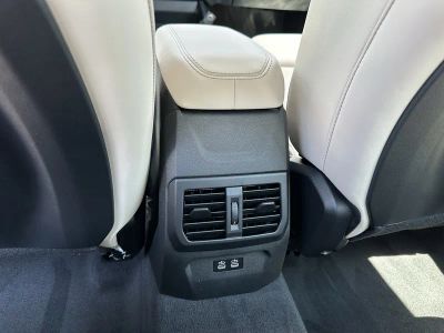 2026 BMW 2 Series — photo 14 view
