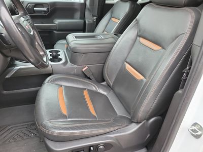 2021 GMC Sierra 1500 — interior view