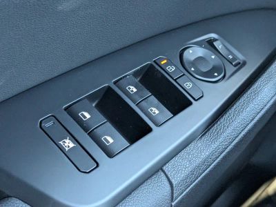 2026 Kia Sportage Plug-In Hybrid — photo 30 view