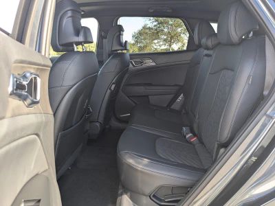 2026 Kia Sportage Plug-In Hybrid — photo 17 view