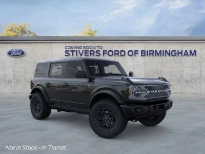 2026 Ford Bronco Badlands in Shadow Black — front three-quarter view