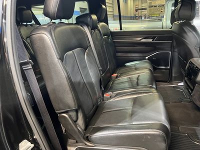 2024 Jeep Wagoneer L - Photo 14