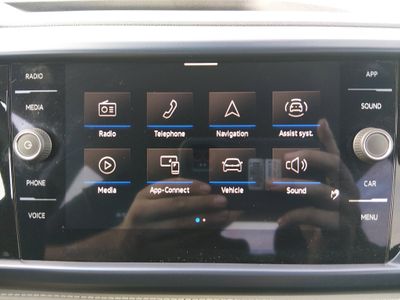 2024 Volkswagen Taos - Photo 18