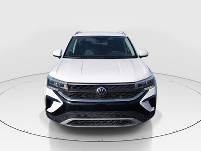 2024 Volkswagen Taos - Photo 2