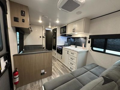 2026 Jayco Jay Flight SLX - Photo 5