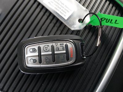 2023 Chrysler Pacifica — photo 15 view