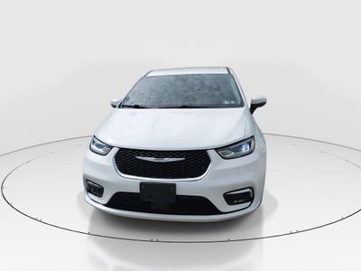 2023 Chrysler Pacifica — side profile view
