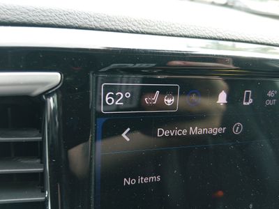 2023 Chrysler Pacifica — photo 18 view