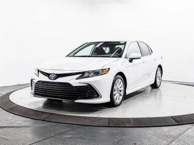 2024 Toyota Camry - Photo 3