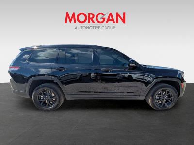 2025 Jeep Grand Cherokee L — side profile view