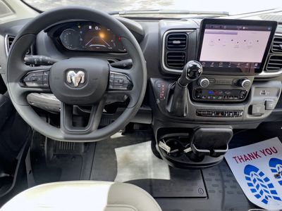 2026 Thor Motor Coach TELLARO - Photo 3
