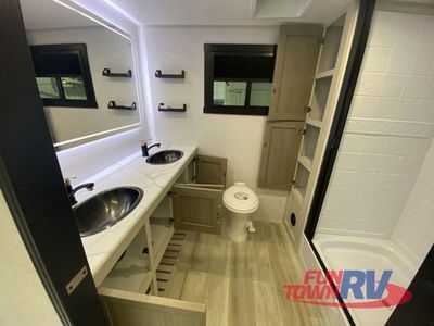 2026 Forest River RV Salem Hemisphere Hyper-Lyte - Photo 40