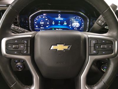 2025 Chevrolet Silverado 1500 — photo 12 view