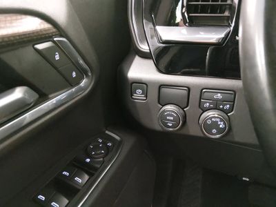 2025 Chevrolet Silverado 1500 — photo 13 view