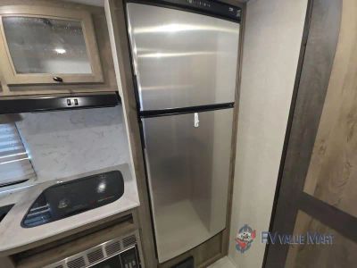 2022 Forest River RV Surveyor Legend — photo 23 view