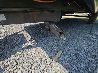 2022 Forest River RV Surveyor Legend — photo 11 view
