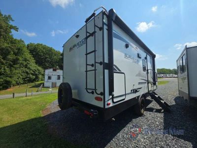 2022 Forest River RV Surveyor Legend — photo 9 view