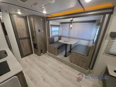 2022 Forest River RV Surveyor Legend — photo 21 view