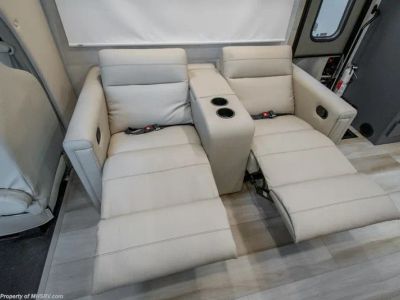2027 Thor Motor Coach Quantum - Photo 10