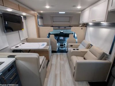 2027 Thor Motor Coach Quantum - Photo 2