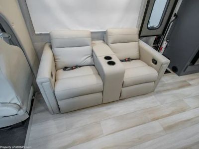 2027 Thor Motor Coach Quantum - Photo 9