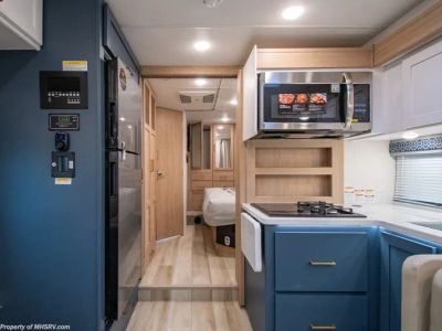 2027 Thor Motor Coach Quantum - Photo 15