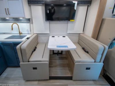 2027 Thor Motor Coach Quantum - Photo 13