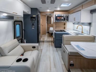 2027 Thor Motor Coach Quantum - Photo 7