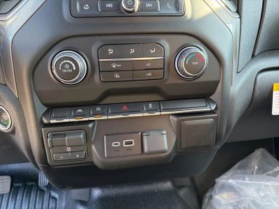 2026 Chevrolet Silverado 1500 — photo 25 view