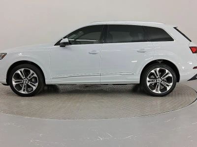 2026 2024 Q7 SUV - Photo 2