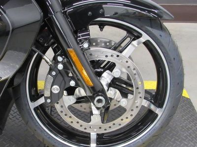 2025 Harley-Davidson FLHXU - Street Glide Ultra - Photo 11