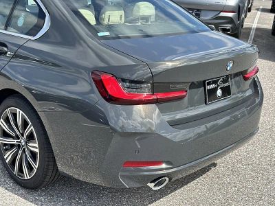 2026 BMW 3 Series — photo 8 view