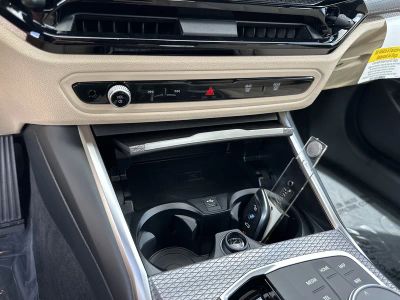 2026 BMW 3 Series — photo 27 view