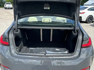 2026 BMW 3 Series — photo 9 view