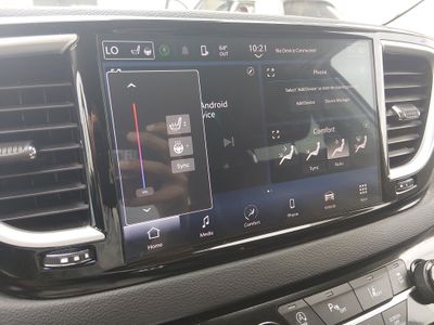 2024 Chrysler Pacifica — photo 18 view